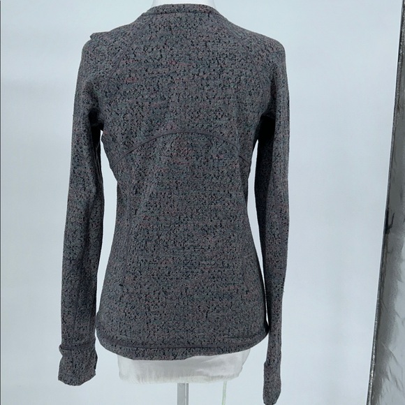 Lululemon Size 6 Heathered Gray Long Sleeve Thumbhole Zip Pocket Top - Picture 5 of 12
